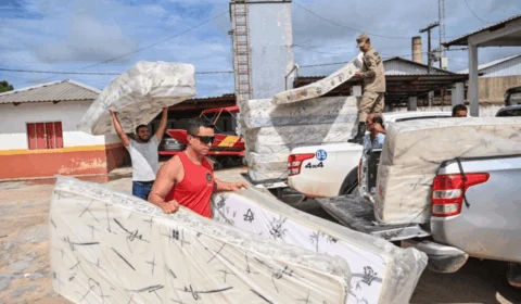 Governo doa 50 colchões para famílias desalojadas em Tarauacá