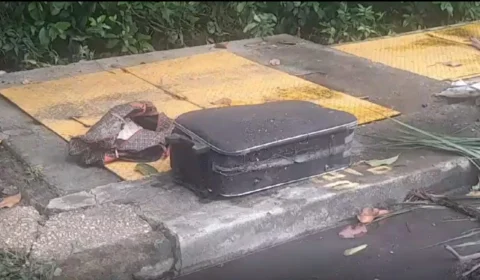 VÍDEO: Corpo dentro de mala é encontrado boiando em igarapé de Manaus por equipe de limpeza