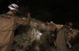 Deslizamento em Manaus atinge 9 casas e bombeiros resgatam 6 soterrados; veja previsão de chuva