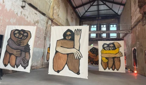 Exposição de pinturas gratuita retrata trabalhadoras sexuais de Manaus; saiba onde