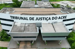 Justiça do Acre suspende greve dos médicos e impõe multa de R$ 10 mil por hora em caso de descumprimento