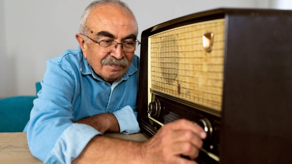 Músicas antigas que vão trazer de volta as melhores lembranças da sua vida; ouça agora