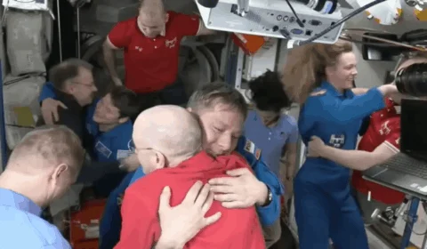 NASA trará astronautas presos na ISS há nove meses esta semana; veja