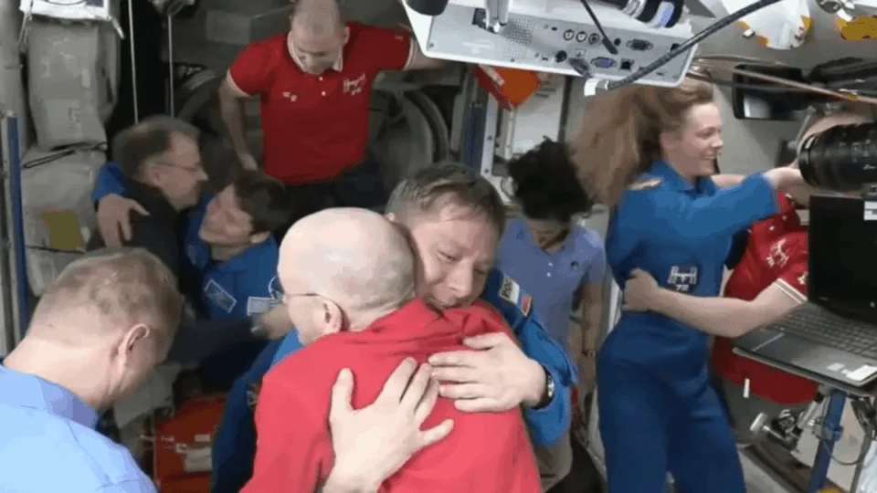 NASA trará astronautas presos na ISS há nove meses esta semana; veja