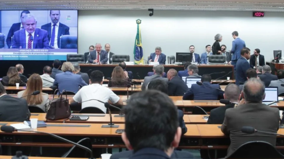 Congresso aprova Orçamento 2025: saiba quanto cada área vai receber