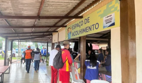 Nível do Rio Acre baixa, mas famílias ainda seguem desabrigadas na capital