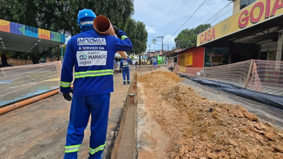 Saneamento básico ganha força na zona Leste de Manaus: Jorge Teixeira recebe novas redes de esgoto