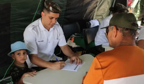 Ação do Exército terá serviços gratuitos neste domingo (13) na Ponta Negra, em Manaus
