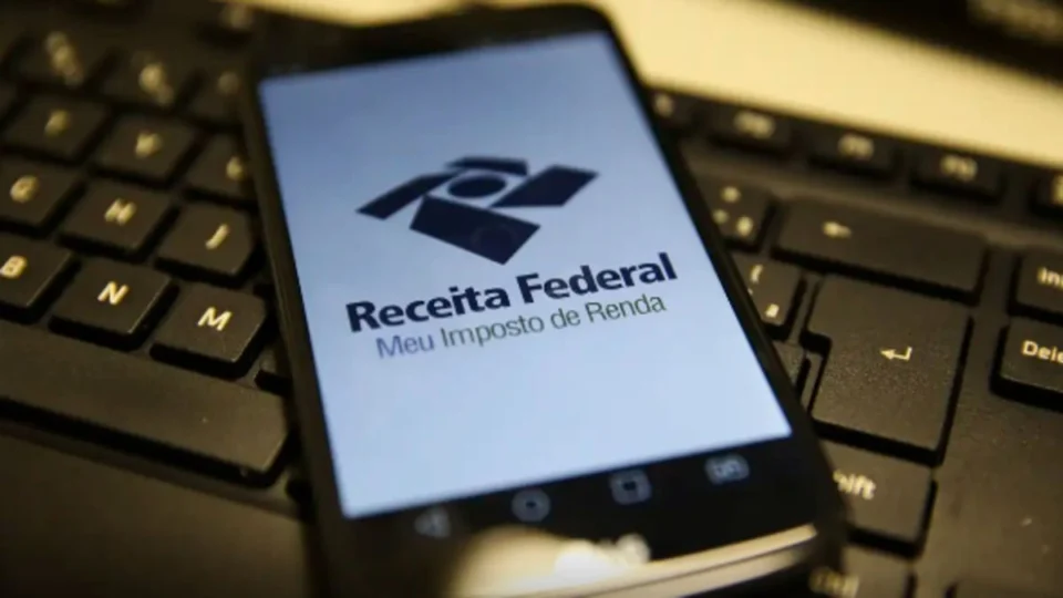 Aplicativo da Receita Federal dá ‘bug’ e deixa usuários na mão na hora de declarar imposto
