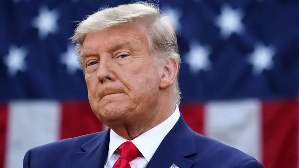 ‘EUA estão reduzindo o comércio mundial’, afirma economista sobre sobretaxas de Trump