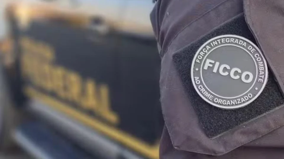 Venezuelanos são presos em flagrante distribuindo drogas em Boa Vista