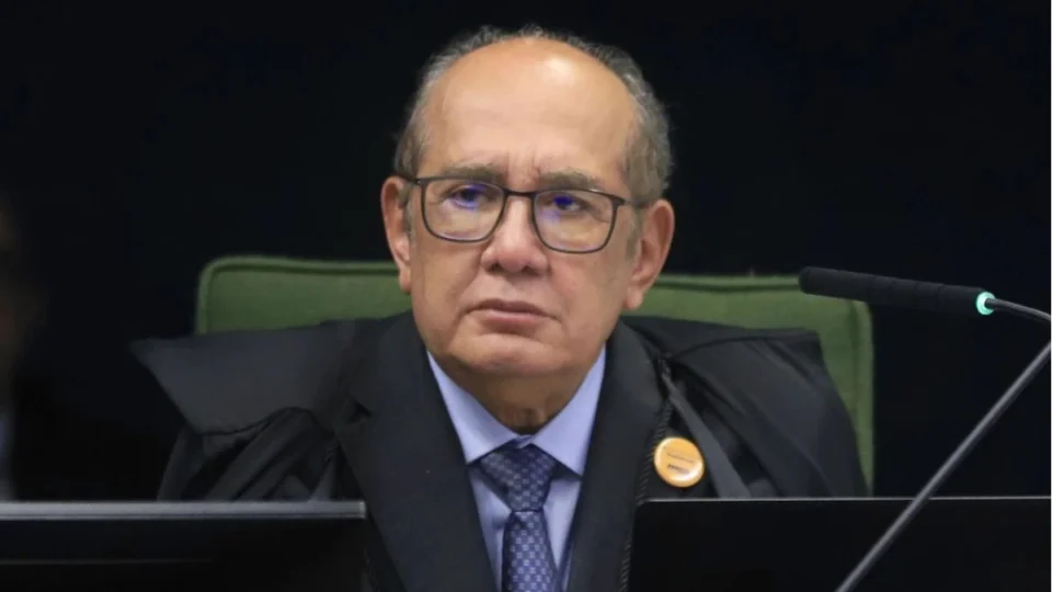 Gilmar Mendes trava julgamento virtual e leva caso Collor ao plenário físico do STF
