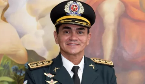 Comandante da PM investigado por venda ilegal de armas é nomeado secretário na Casa Militar de Roraima