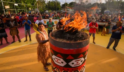 Mais de três mil indígenas realizam festival com competições ancestrais no Amazonas