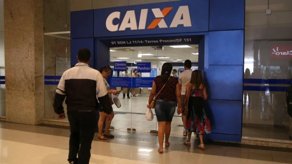 Funcionários da Caixa são investigados por envolvimento em golpe em empréstimos do FGTS