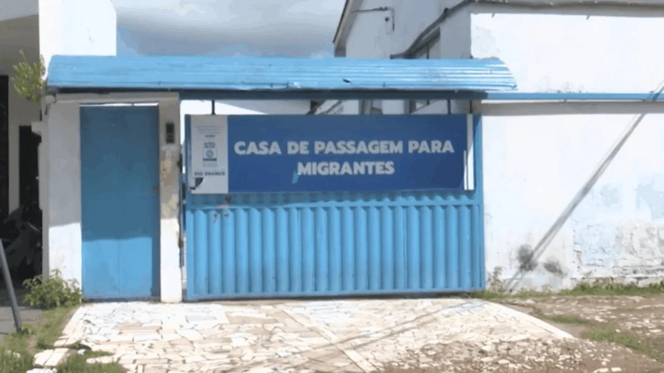 Abrigos para migrantes em Rio Branco registram superlotação após chegada de 100 pessoas em 15 dias