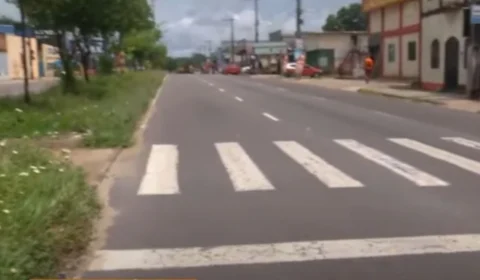 Moradores denunciam dificuldade para atravessar na faixa de pedestre na Zona Norte de Manaus; veja vídeo