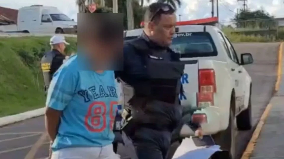 Mulher foragida da Justiça é presa em frente ao conselho tutelar em Ji-Paraná