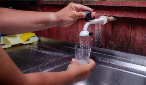 Saneamento básico transforma saúde pública em Manaus com queda em números de doenças