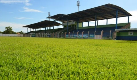 Prefeitura de Ariquemes é obrigada a mudar nomes de escolas e estádio; entenda o motivo