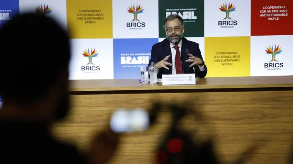 Brics: tarifaço e fundo ambiental são as prioridades dos chanceleres