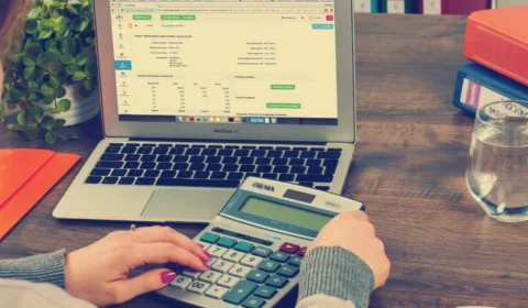 Dia da Contabilidade (25/4): veja frases para enviar neste dia