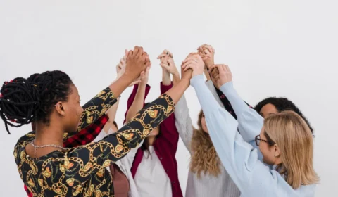 Dia Nacional da Mulher (30/04): veja frases para enviar hoje