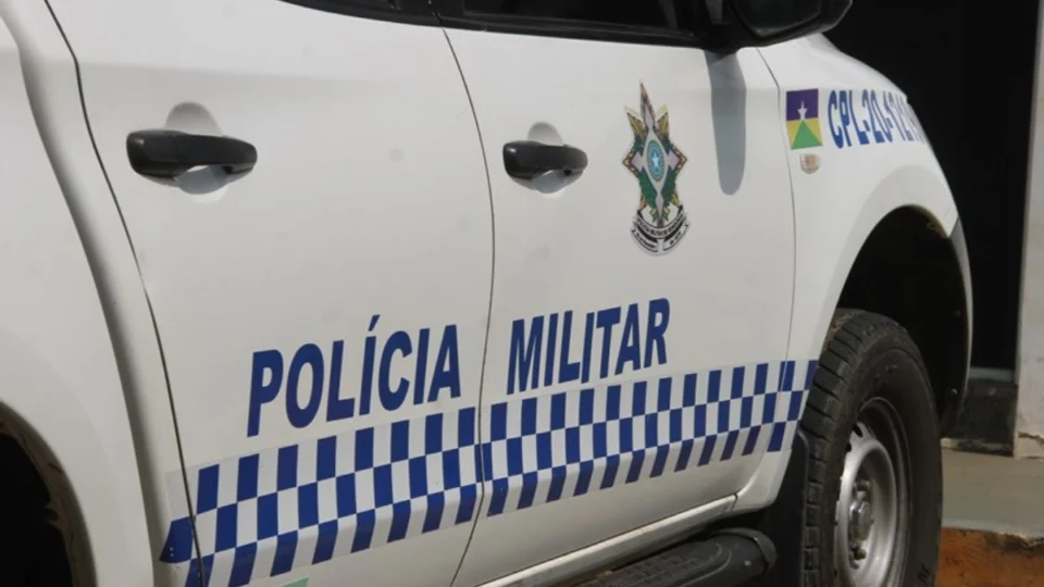 Homem embriagado é preso após tentar esfaquear irmã e sobrinha em Porto Velho