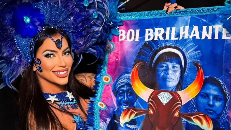 Histórico! Pela primeira vez, mulher trans assume como Porta-Estandarte no Festival Folclórico do Amazonas