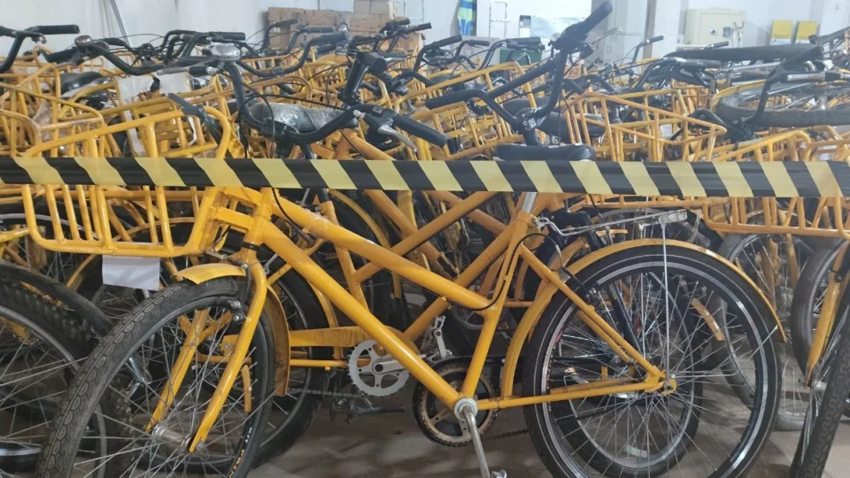 Correios colocam móveis e equipamentos à venda em Palmas com preços a partir de R$ 89; saiba como participar