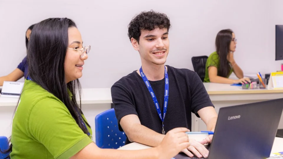 IEL abre vagas de estágio em 15 cidades do Tocantins; bolsas chegam a R$ 1,7 mil