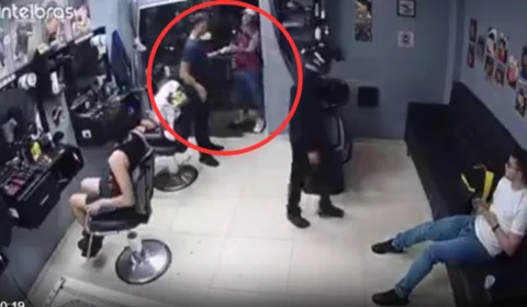 VÍDEO: suspeito armado aterroriza e assalta clientes em barbearia de Manaus