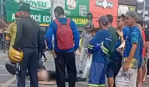 VÍDEO: motociclista fica ferido após ser atropelado por ‘amarelinho’ em Manaus