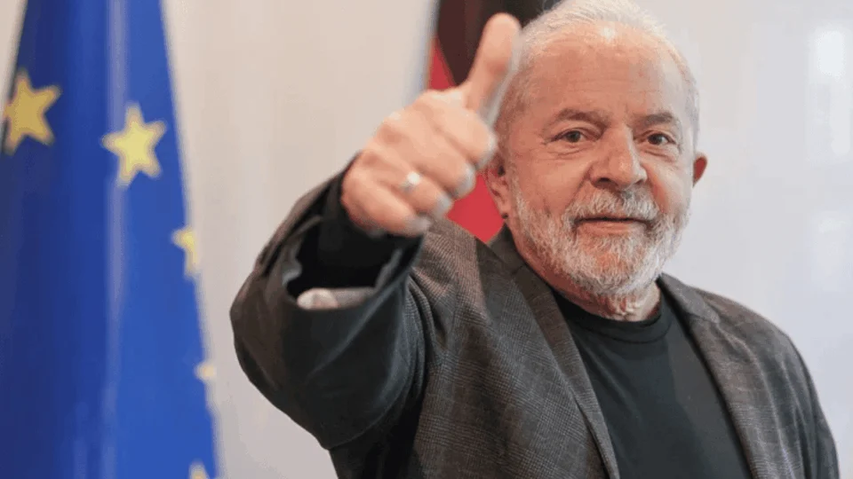 ‘Tá bem, melhor impossível’: Lula comenta saúde e reforça disposição para 2026