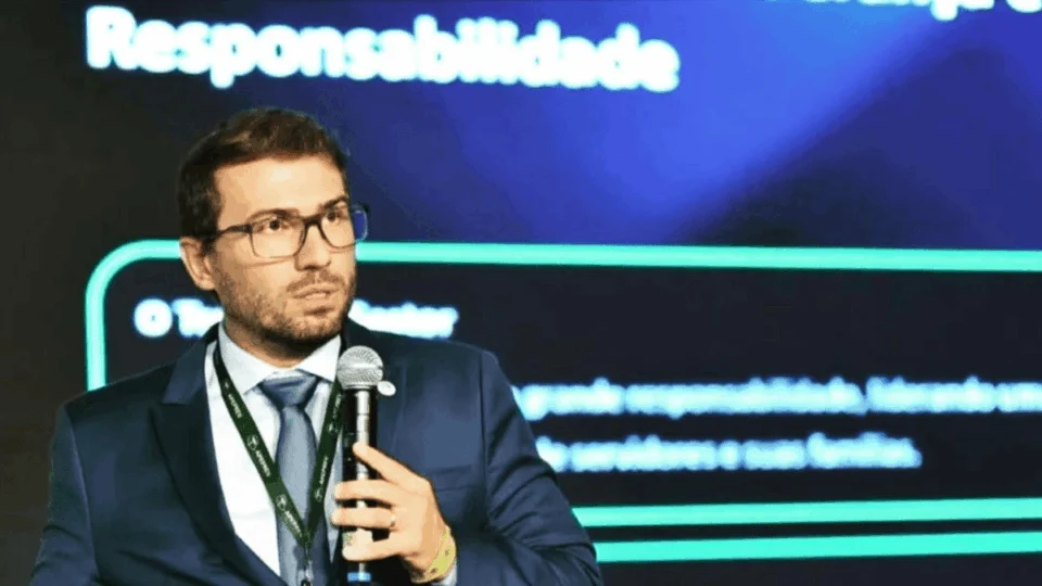 Bolsonaro já sabia? Escândalo no INSS derruba ex-presidente do órgão