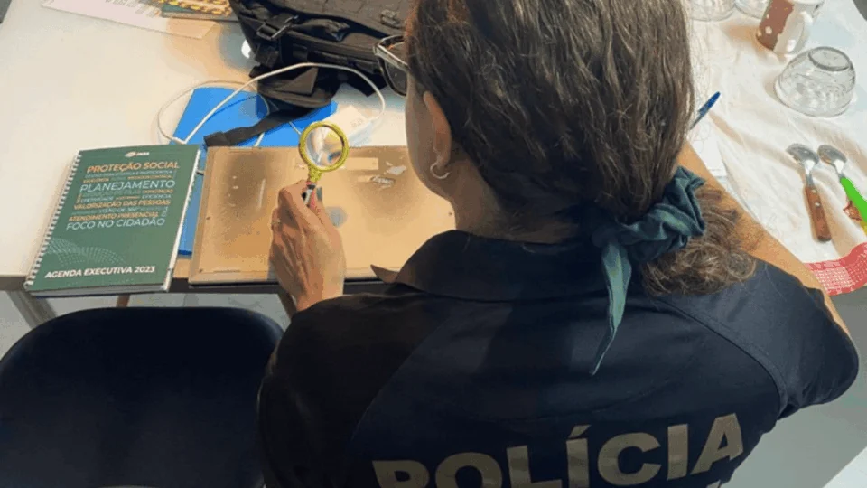 PF cumpre mandados contra quadrilha no GOV.BR em nove estados; saiba quais