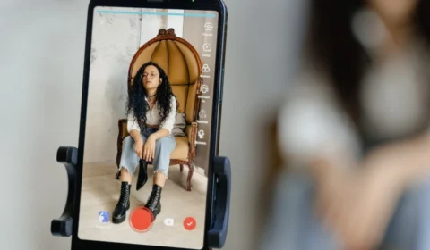 Renda extra fazendo lives no TikTok: saiba como ganhar com presentes virtuais