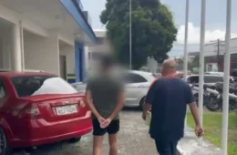 VÍDEO: jovem furta R$ 130 mil de empresa, perde tudo em apostas e é preso em Manaus