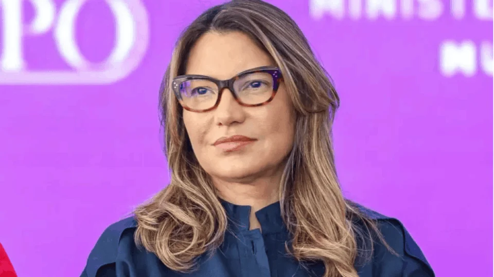 Governo tem 20 dias para explicar viagens de Janja; AGU reage e afirma legalidade