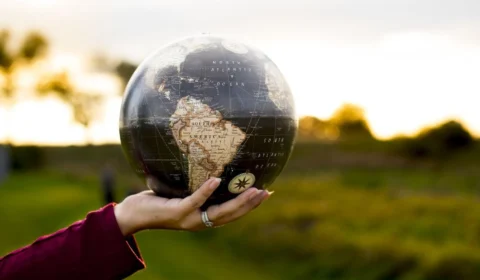 Dia do Geógrafo: veja frases para enviar hoje