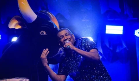 Quem é Edilson Santana? Cantor do Boi Caprichoso é uma das atrações do Norte Bumbás 2025