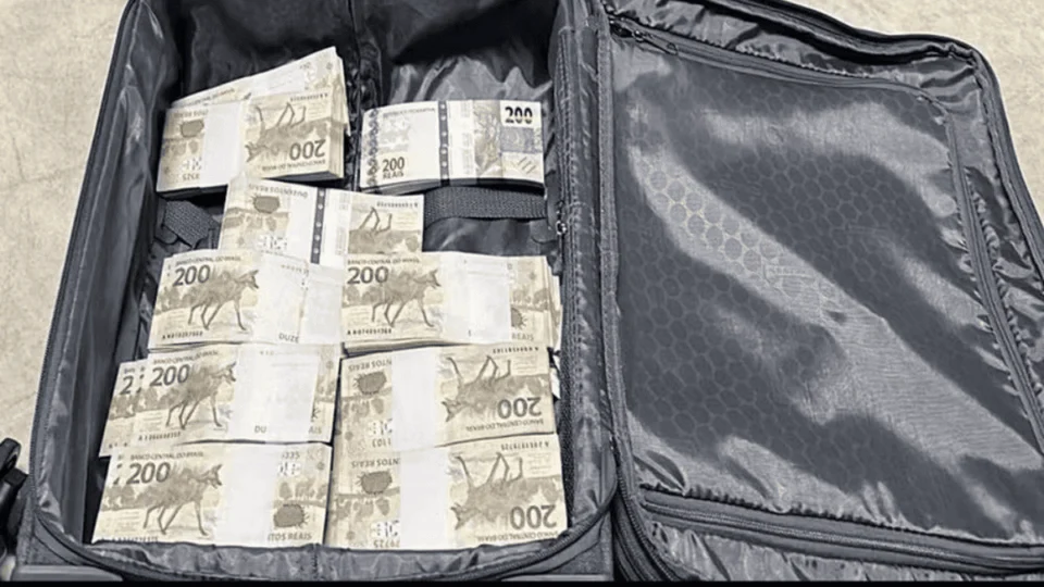 Empresários do Amazonas são presos com R$ 1,2 milhão no aeroporto de Brasília; veja nomes