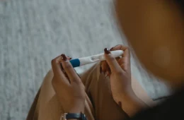 Italiano diz que Brasil tem ‘seita’ formada por mulheres em busca de pensão; entenda