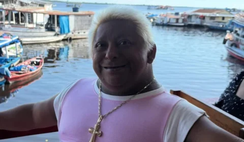 VÍDEO: Patixa Teló perde avião para o ‘Rancho do Maia’ porque estava com fome