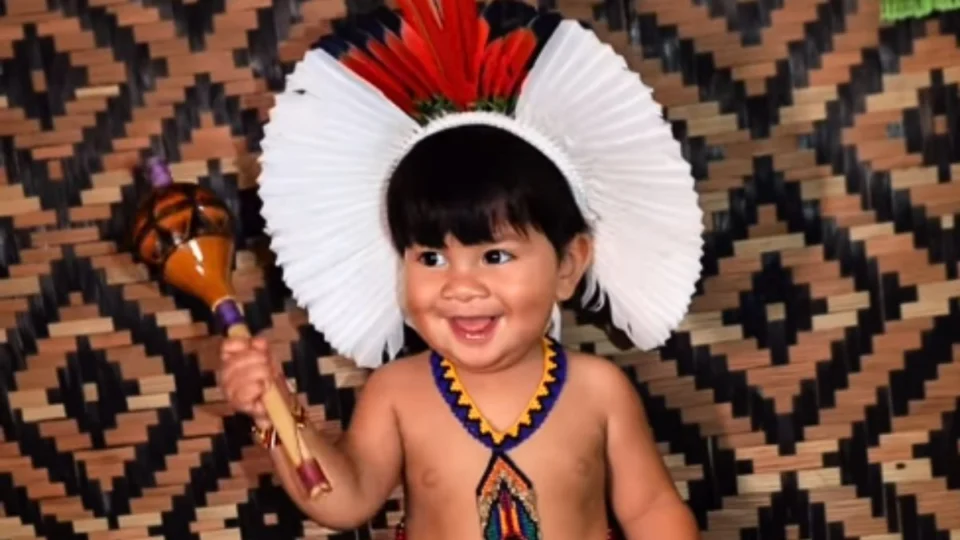 Bebê indígena pode ser o primeiro a estrelar campanha da Johnson’s Baby; veja vídeo