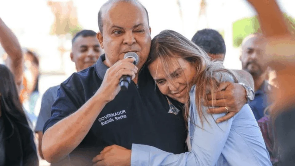 Mesmo sem reeleição, Ibaneis mantém força e Celina Leão herda liderança no DF, diz pesquisa
