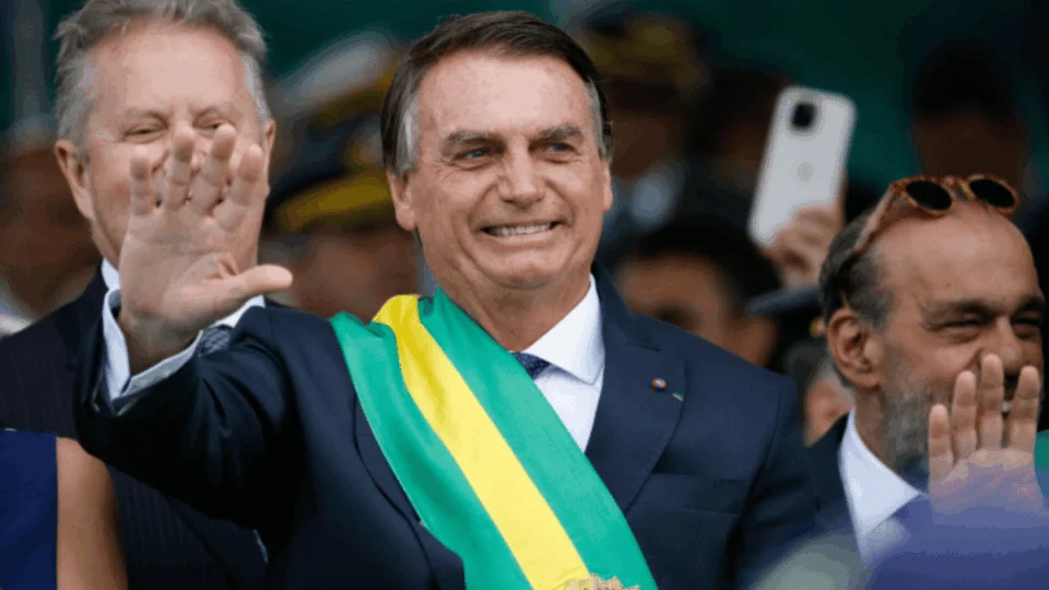 Bolsonaro lidera entre eleitores do DF para 2026, indica pesquisa