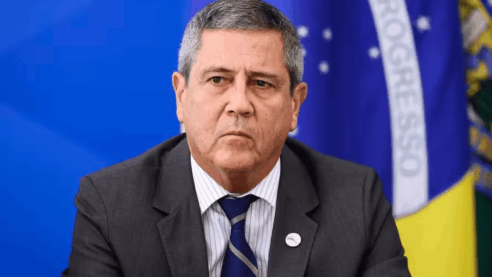 Após negar envolvimento em tentativa de golpe, Braga Netto pede soltura a Moraes