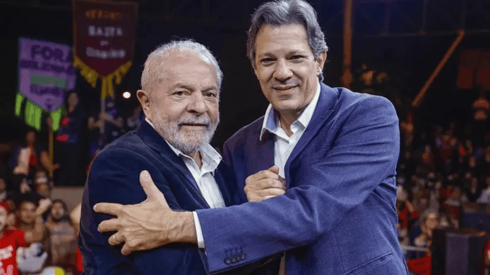 Lula defende aumento do IOF e rebate críticas: ‘não dá para ceder toda hora’