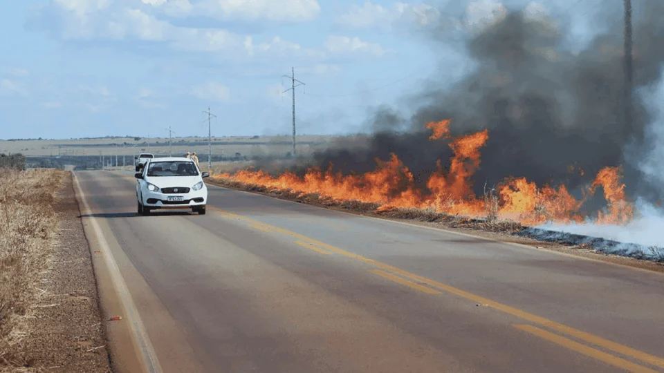 Queimadas no Tocantins: saiba como dirigir em meio à fumaça